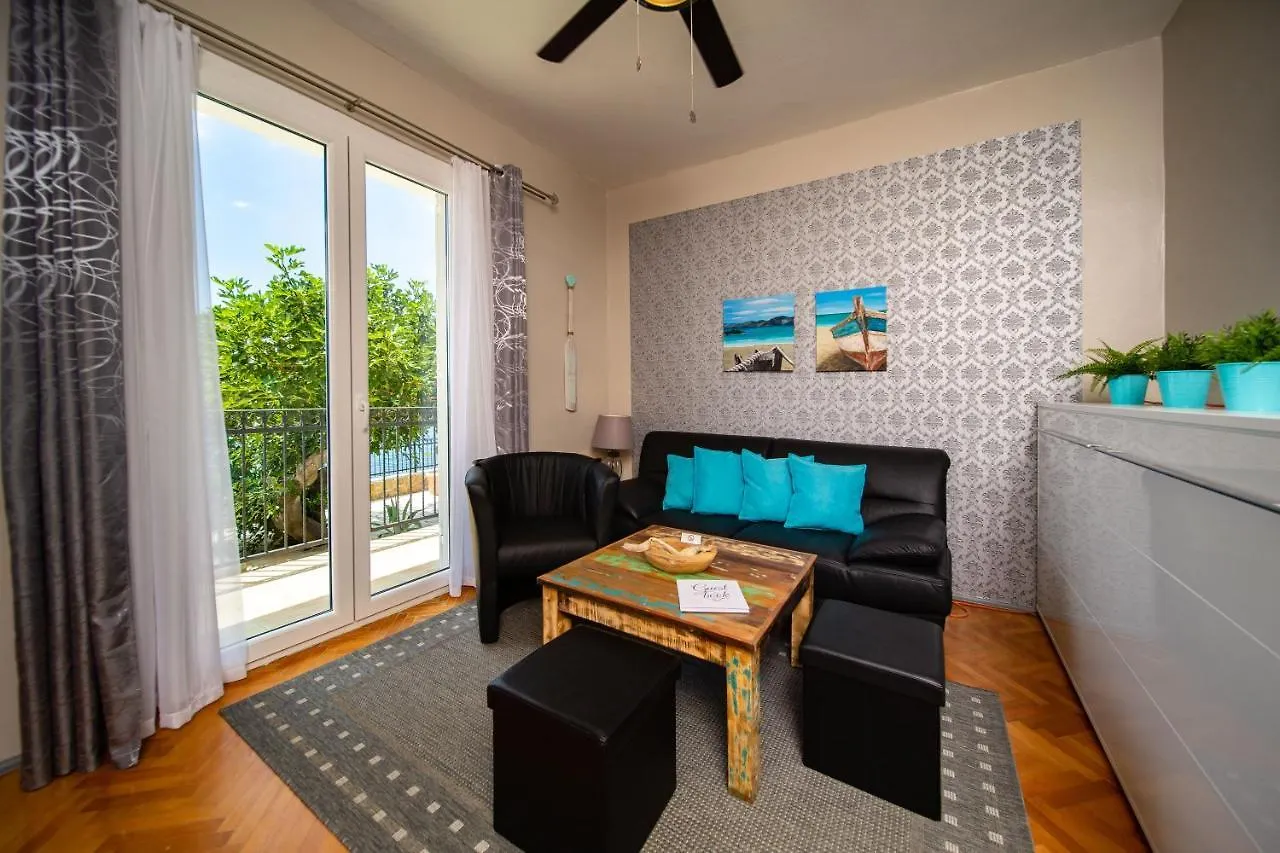 Villa Riva Barbat na Rabu 0*,  Croatia