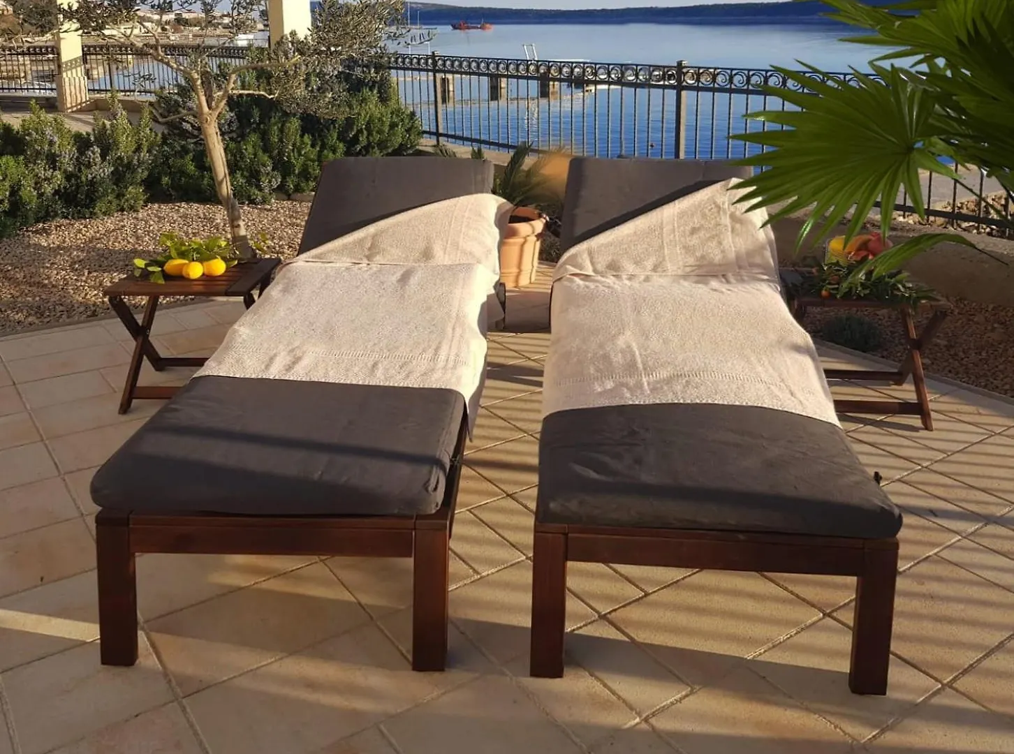 Villa Riva Barbat na Rabu Apartment
